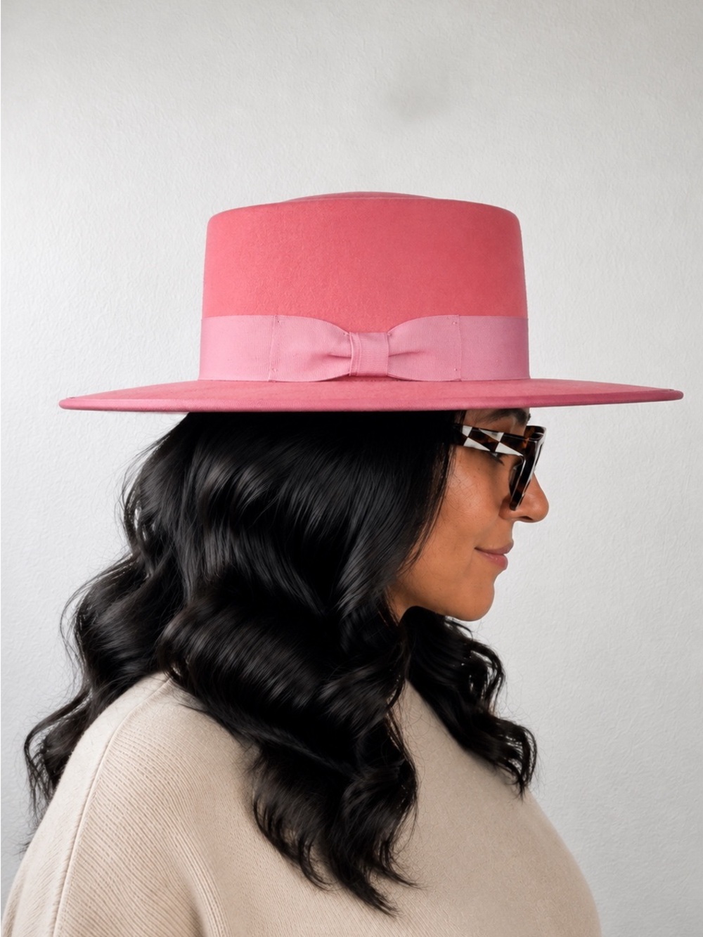 Olive & Pique NWT Bubble Gum Pink Bow Adjustable Wide Brim Wool Hat